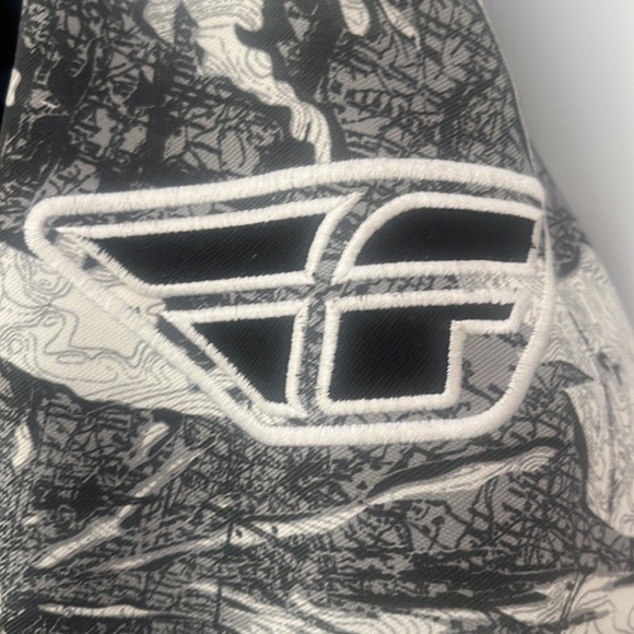 Fly Racing High Performance Snowmobile Jacket - Picture 4 of 7